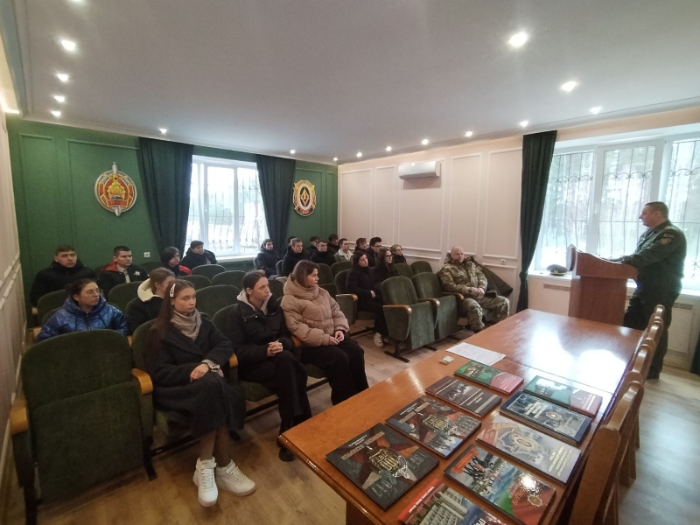 Donald Trump Threatens to Sue The Times Over Article on Unwanted  Advances